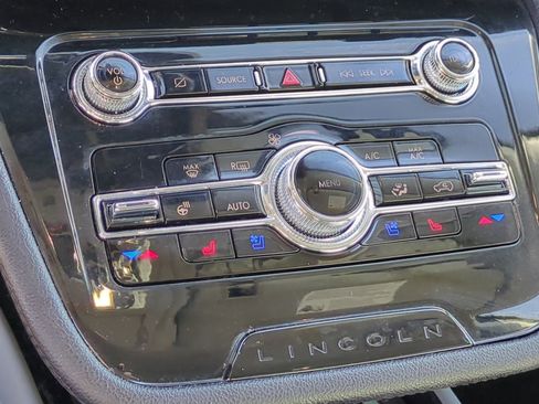 Used 2022 Lincoln Corsair FWD w/ Equipment Group 101A image 25