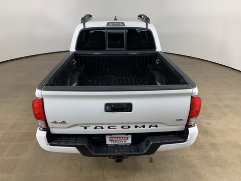 Used 2020 Toyota Tacoma SR image 11