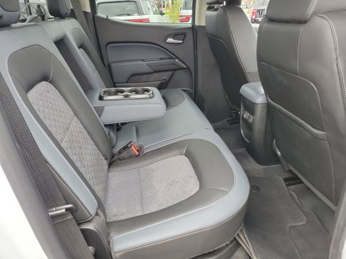 Used 2021 Chevrolet Colorado Z71 AWD/4WD image 22