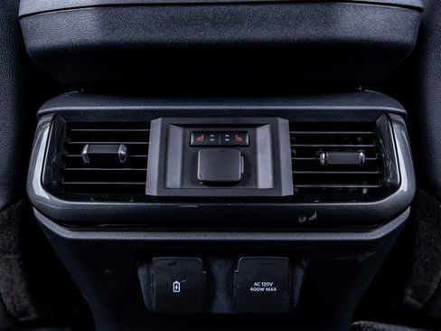 Used 2022 Ford F150 Lariat w/ Equipment Group 502A High AWD/4WD image 33