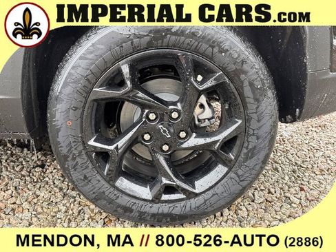 New 2026 Chevrolet Trax LT w/ Midnight Edition FWD image 8