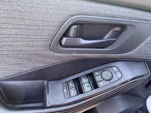 Used 2021 Nissan Rogue S FWD image 29