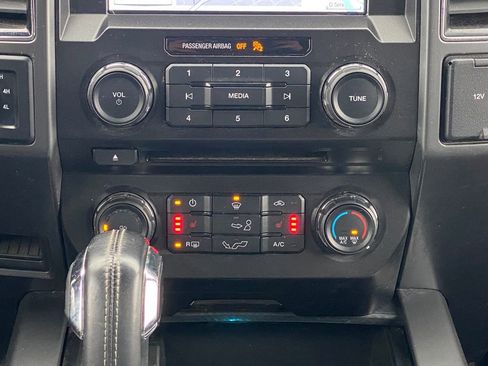 Used 2018 Ford F150 XLT w/ Equipment Group 302A Luxury image 23