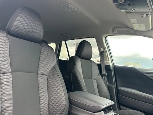 New 2025 Subaru Outback Premium AWD/4WD image 19