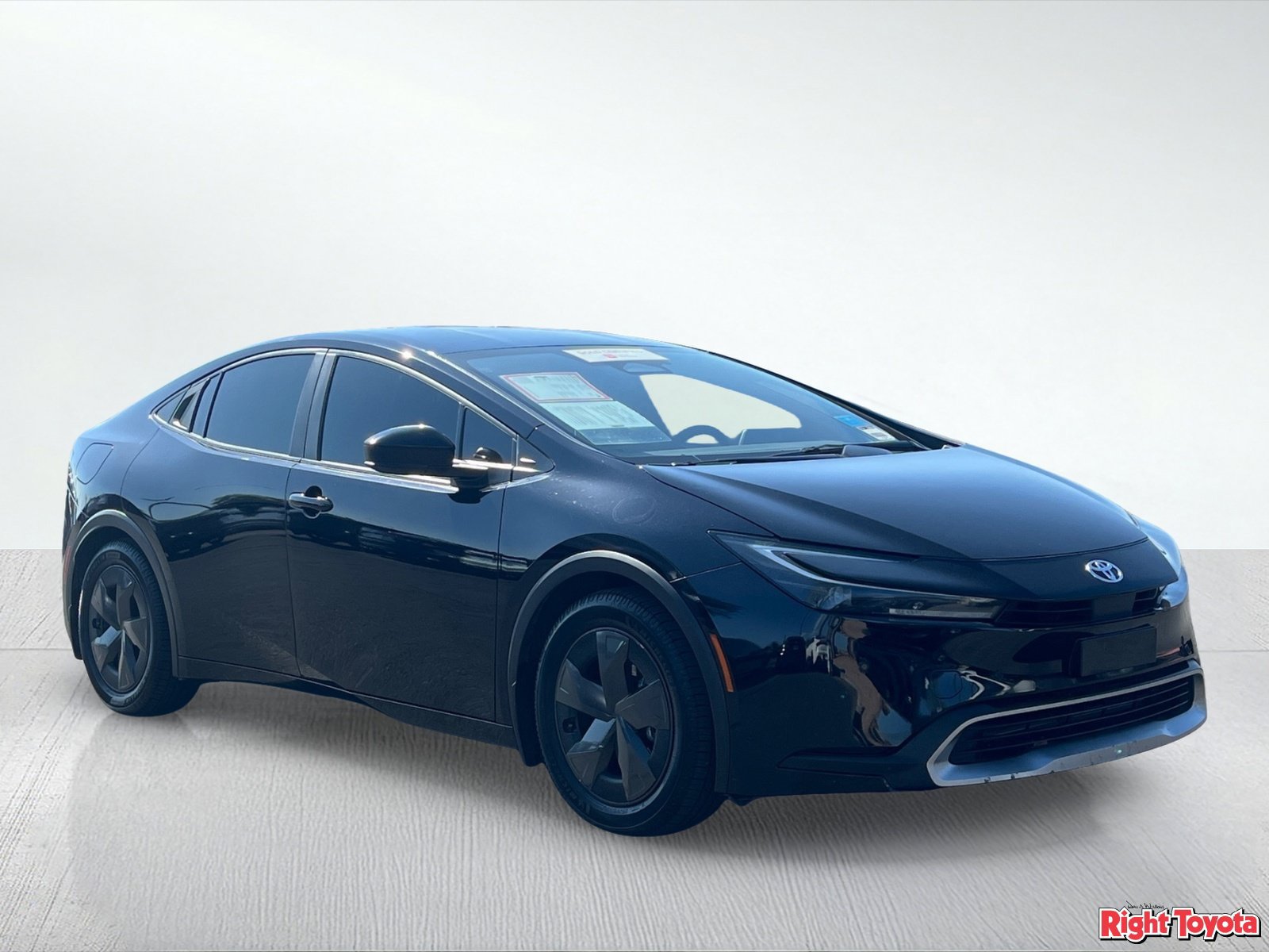Certified 2025 Toyota Prius Plug-In Hybrid FWD image 9