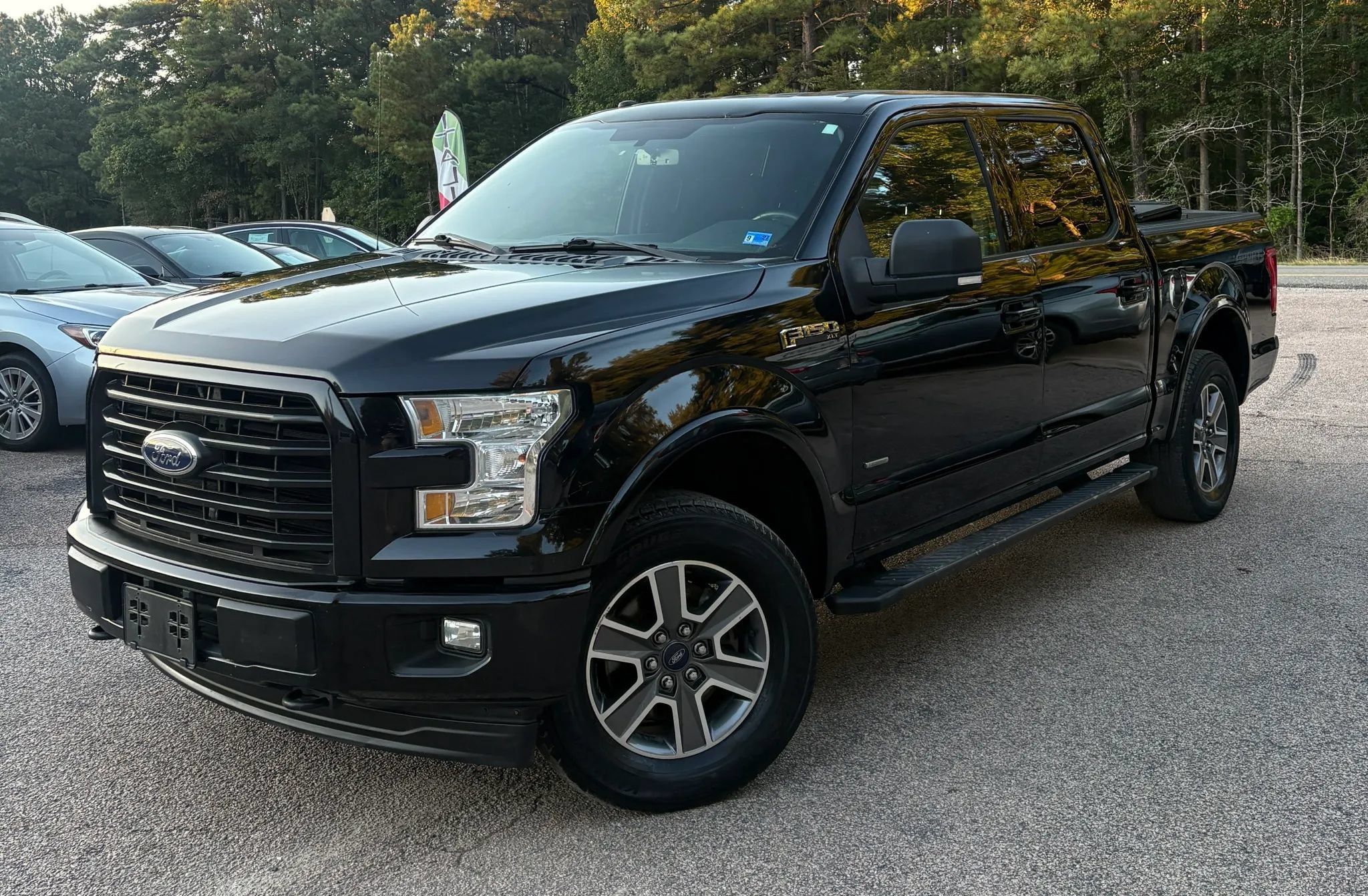 Used 2017 Ford F150 XLT w/ Equipment Group 302A Luxury AWD/4WD image 50