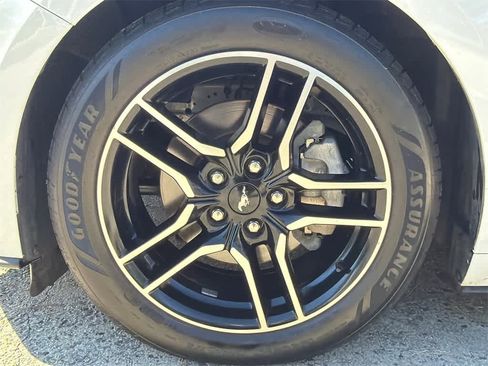 Used 2020 Ford Mustang Premium image 9