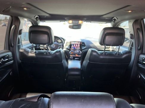 Used 2020 Jeep Grand Cherokee High Altitude AWD/4WD image 10