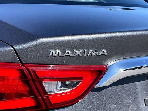 Used 2017 Nissan Maxima 3.5 SL FWD image 10