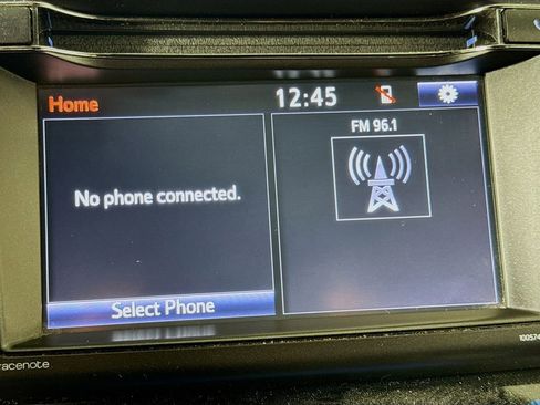 Used 2018 Toyota RAV4 SE w/ Power Extra Value Package image 19