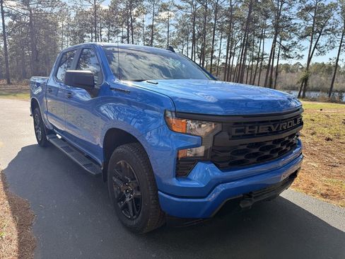 New 2026 Chevrolet Silverado 1500 Custom w/ LPO, Dark Essentials Package AWD/4WD image 7