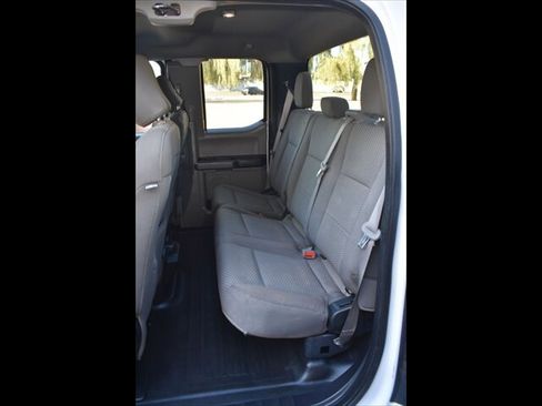 Used 2018 Ford F150 XLT w/ Max Trailer Tow Package image 19