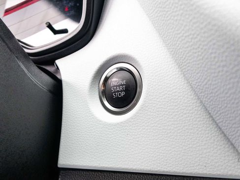 Used 2026 Toyota Corolla SE FWD image 37