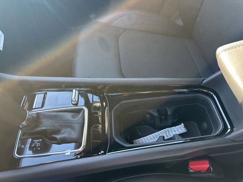 New 2026 Jeep Compass Latitude image 9