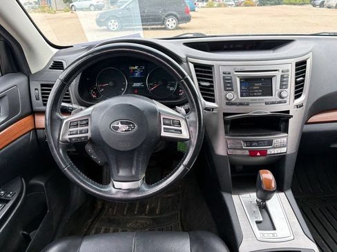 Used 2013 Subaru Outback 3.6R Limited w/ Moonroof Pkg AWD/4WD image 14