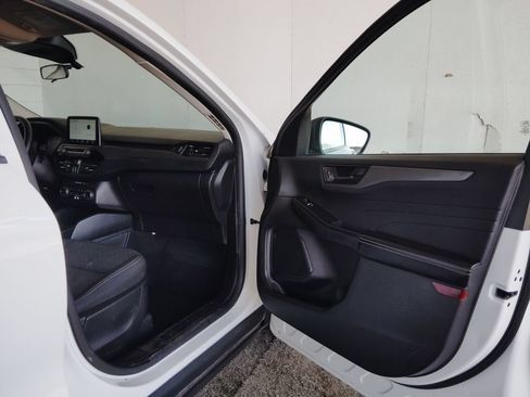 Used 2023 Ford Escape Active AWD/4WD image 10