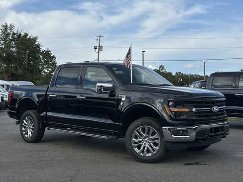 New 2025 Ford F150 XLT w/ Equipment Group 302A MID image 8