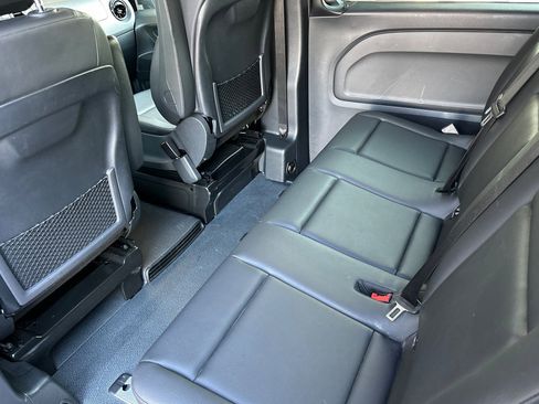 Used 2023 Mercedes-Benz Metris Passenger image 13