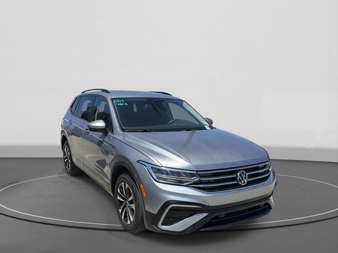 Used 2024 Volkswagen Tiguan S AWD/4WD image 3