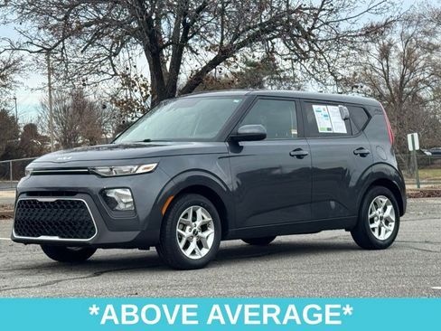Used 2022 Kia Soul LX w/ Technology Package image 3