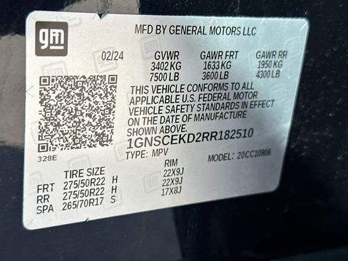 Used 2024 Chevrolet Suburban RST image 30