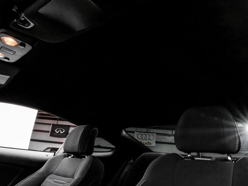 Used 2017 Ford Mustang GT image 30