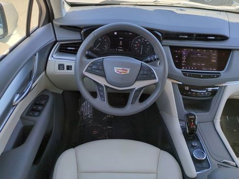 Used 2021 Cadillac XT5 Premium Luxury image 14