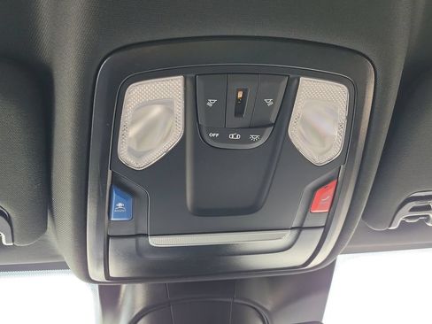 Used 2025 RAM 2500 Big Horn AWD/4WD image 25