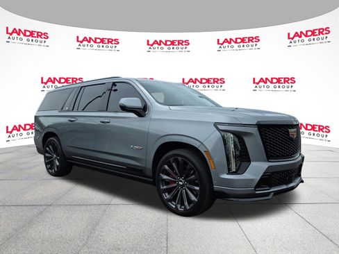 Used 2026 Cadillac Escalade ESV V AWD/4WD image 1