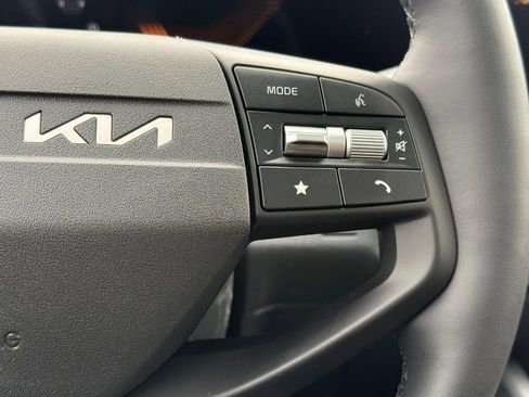 New 2026 Kia Sportage EX FWD image 18