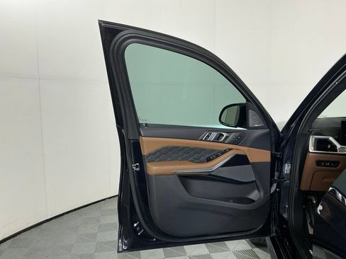 Used 2025 BMW X5 M Competition w/ Executive Package AWD/4WD image 19