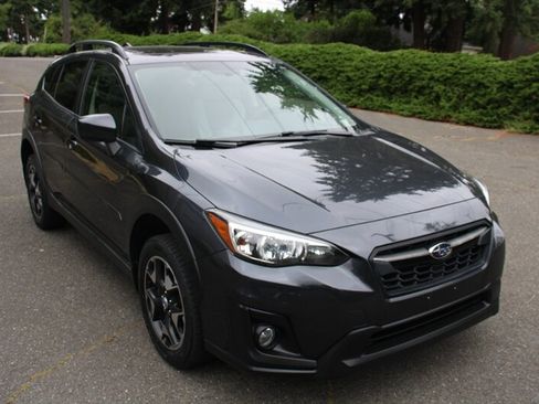 Used 2018 Subaru Crosstrek 2.0i Premium AWD/4WD image 2