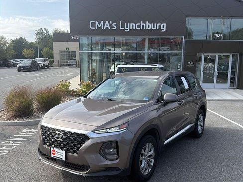 Used 2019 Hyundai Santa Fe SE AWD/4WD image 2