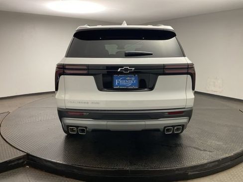 New 2026 Chevrolet Traverse LT w/ Sun and Wheel Package AWD/4WD image 6