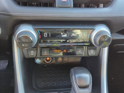 Certified 2021 Toyota RAV4 XLE image 19