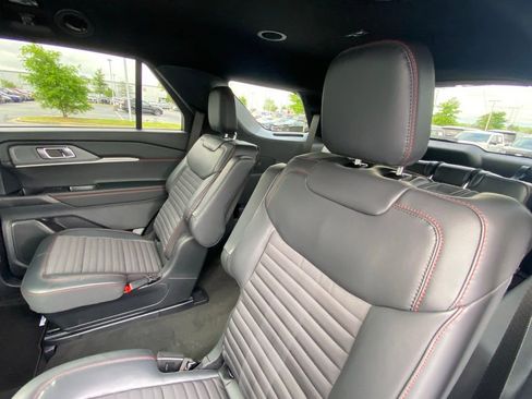 New 2026 Ford Explorer ST-Line w/ ST-Line Street Pack RWD image 23