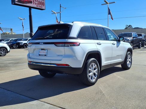 Used 2022 Jeep Grand Cherokee Limited image 7