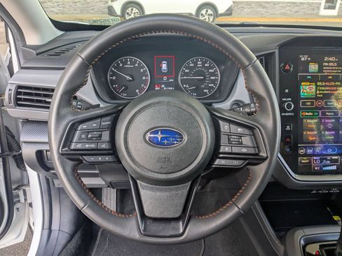 Certified 2025 Subaru Crosstrek 2.5i Limited w/ Crosstrek Mirror Package AWD/4WD image 15