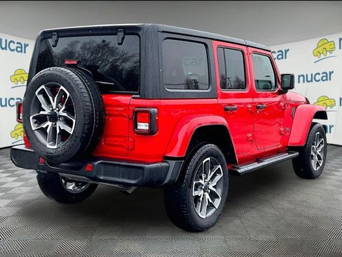 Used 2024 Jeep Wrangler Unlimited w/ Convenience Group AWD/4WD image 6