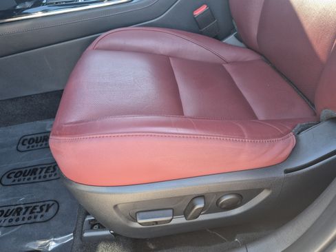 Used 2024 MAZDA CX-30 AWD 2.5 S w/ Preferred Package image 22