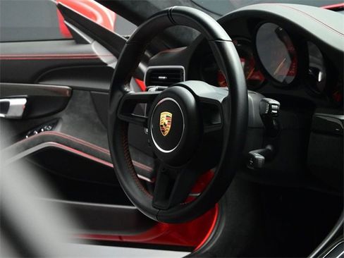 Used 2018 Porsche 911 GT3 image 34