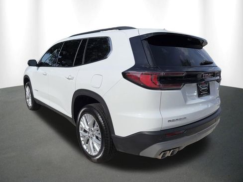 Used 2026 GMC Acadia Elevation w/ Elevation Premium Package FWD image 16
