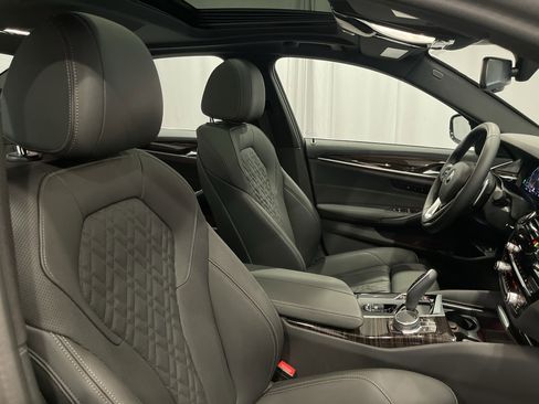 Certified 2023 BMW 530i xDrive 530i xDrive w/ Convenience Package image 15