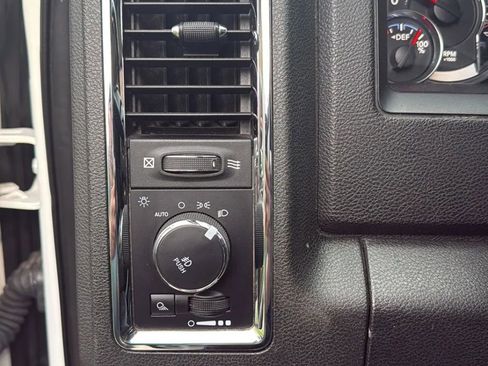 Used 2017 RAM 2500 Laramie w/ Off Road Package AWD/4WD image 15