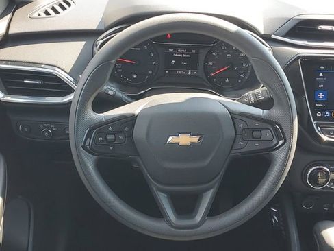 Certified 2023 Chevrolet TrailBlazer LT w/ Convenience Package FWD image 12