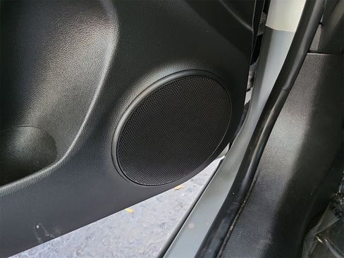 Used 2014 Chevrolet Cruze Eco image 30