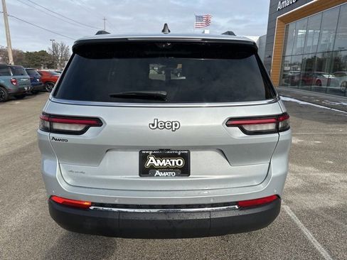 Used 2024 Jeep Grand Cherokee L Limited w/ Luxury Tech Group II image 7