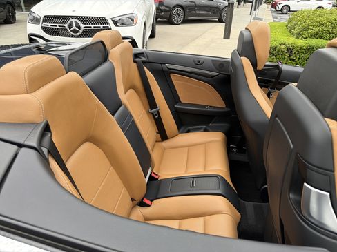 Used 2017 Mercedes-Benz E 400 Cabriolet image 32