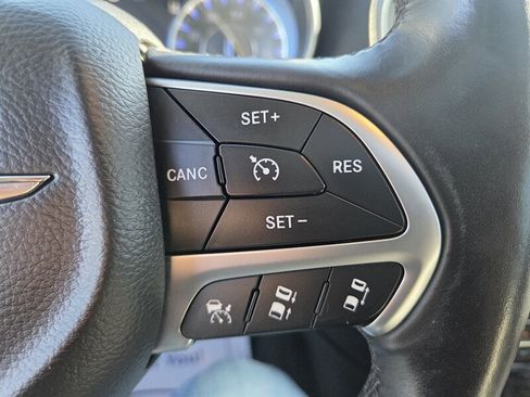 Used 2016 Chrysler 300 C w/ Safetytec Plus Group image 15