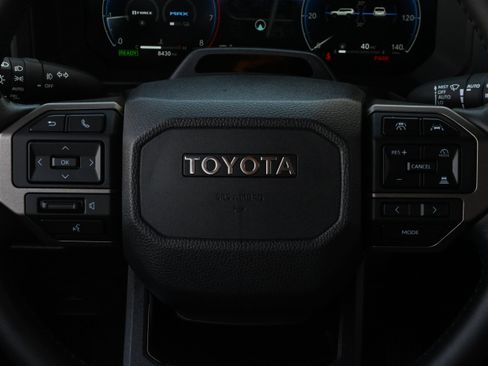 Used 2026 Toyota Land Cruiser w/ Premium Package AWD/4WD image 33